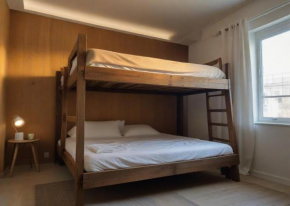 Gemütliches Etagenbett Zimmer mit Privatem Bad Nähe Flughafen